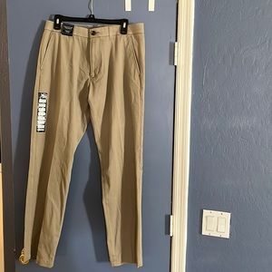 J. M. Haggar Mens Khaki Casual Pants 33WX32L $65